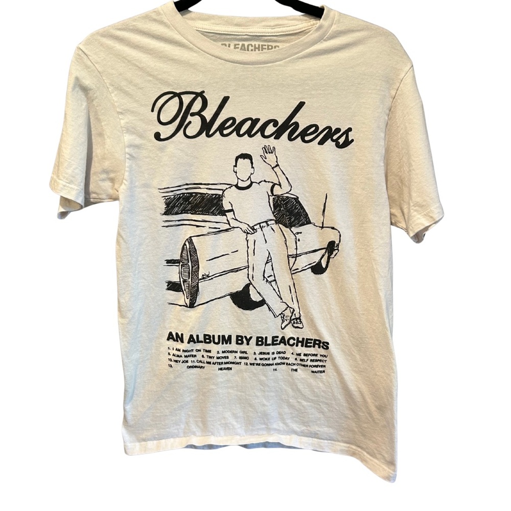 Bleachers Graphic Band Tee – Medium- Frequently Out Of Stock